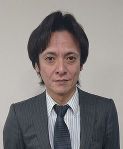 川本　満